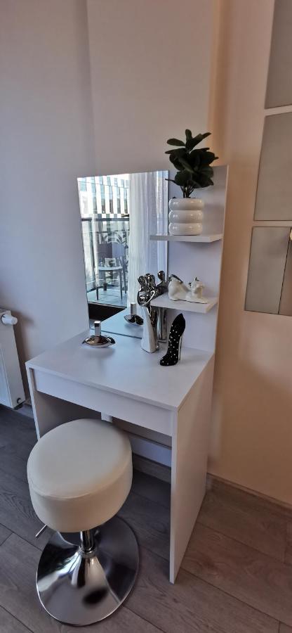 Comfort Apartment Pawia Street - Free Parking !!! Cracovia Exterior foto